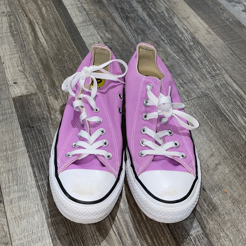 Light purple converse